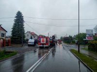 Pojazdy policji i straży pożarnej.