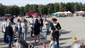 Policjanci podczas festynu
