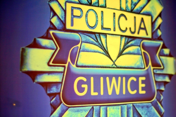 Na zdjęciu policyjne logo - gwiazda z napisem Policja Gliwice