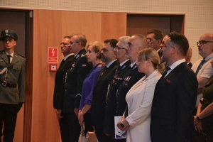 Na zdjęciu widoczni policjanci podczas odchodów święta policji.