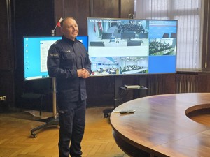 Komendant Miejski podczas przemówienia.