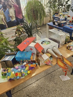 zdjęcia przedstawiające prace konkursowe