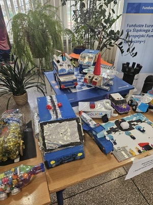 zdjęcia przedstawiające prace konkursowe