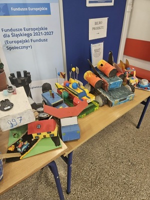 zdjęcia przedstawiające prace konkursowe