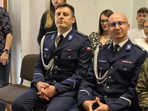 Na zdjęciu I Zastępca Komendanta Miejskiego Policji w Gliwicach wraz z Naczelnikiem Wydziału Prewencji